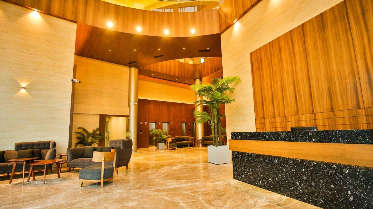 Hotel The Weekend Address Surat Exterior foto